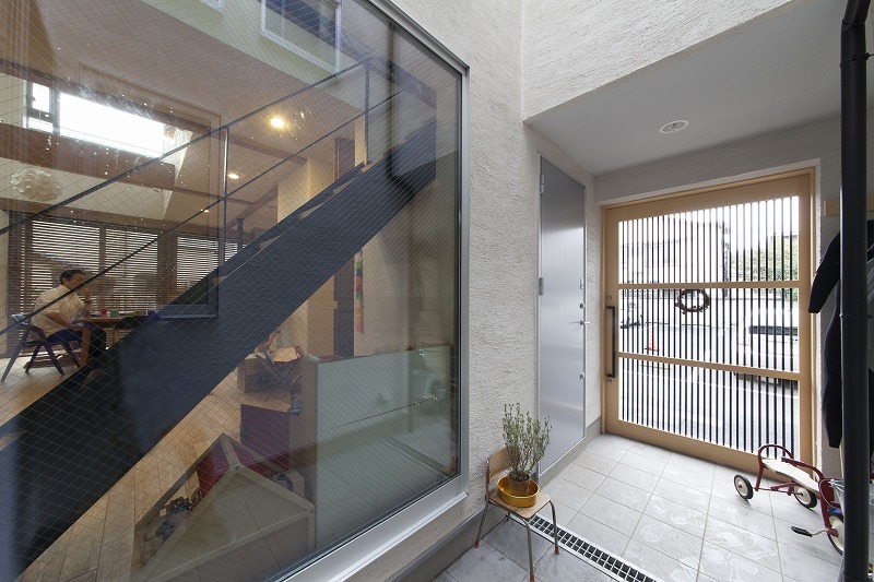 憧れの中庭と、漆喰と、アイランドキッチン