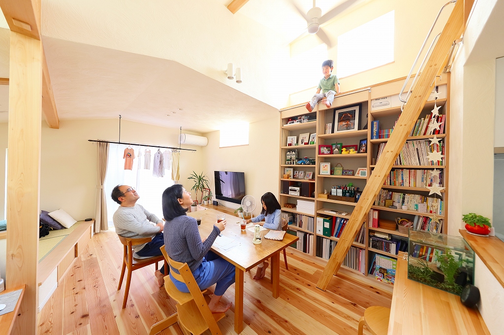 家族で過ごす日曜日　24坪